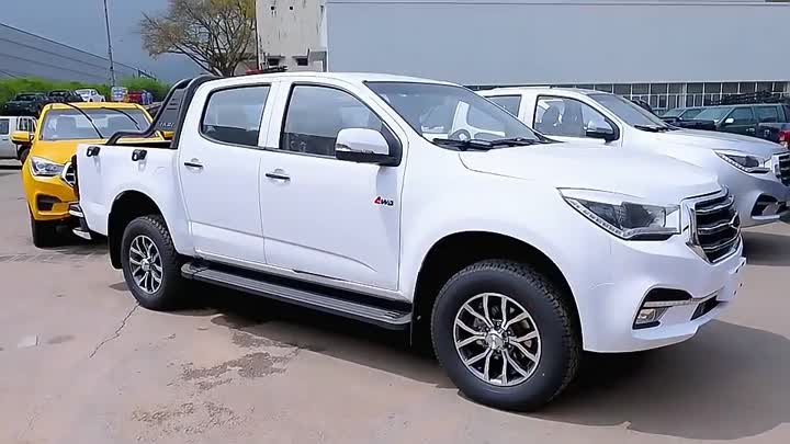 New energy pickup truck Maxus T90