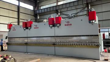 Sheet Metal Bending Machine