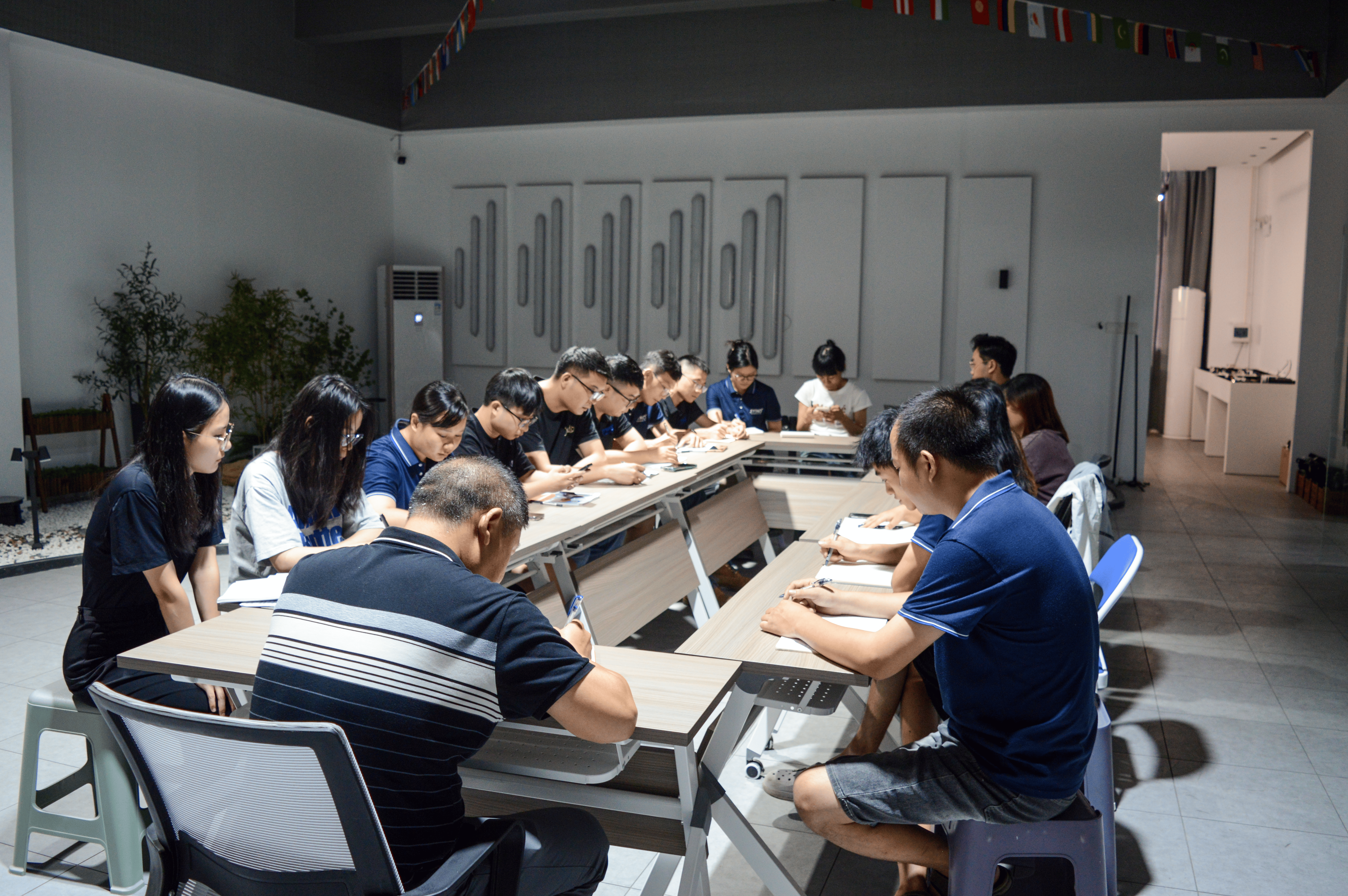 Jiangmen Synno Lighting Co., Ltd.