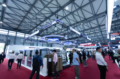 ZHEJIANG ZIHONG AKILLI AMBALAJ EKİPMANLARI 10. All in Print Çin Fuarında Yeni Kartonlama Makinesini Tanıttı