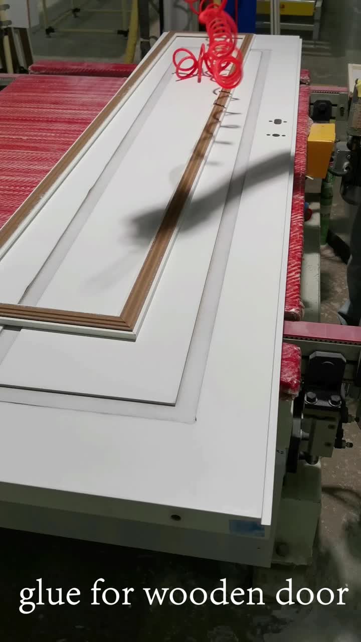 Glue pour la porte en bois