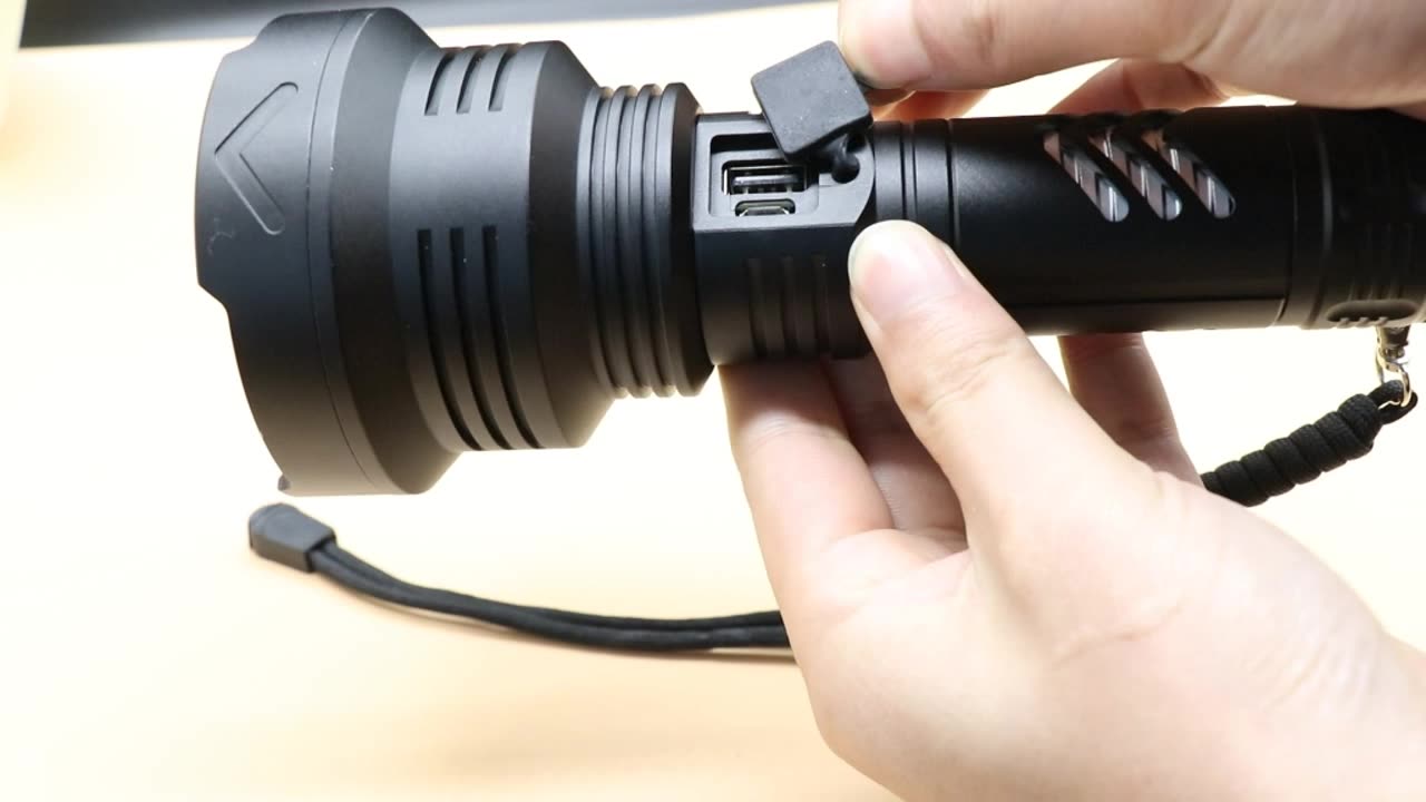 600000LM XHP90 LED LINTURA TORCH LIGHTRING TACTICAL TACTICAL USB 500M Luz de flash recargable 18650 26650 LED Torch1