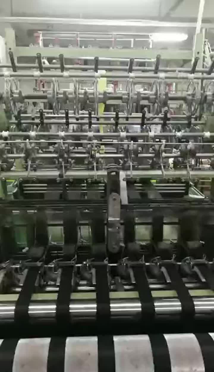 Máquina tecida