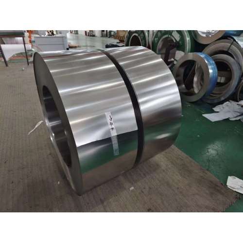 Auxiliary anode used for titanium alloy current