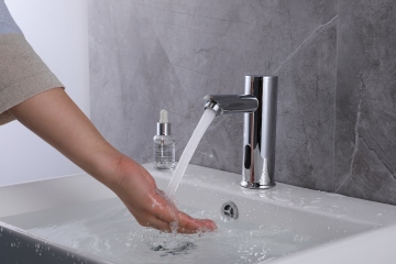 6122 Sense Faucet