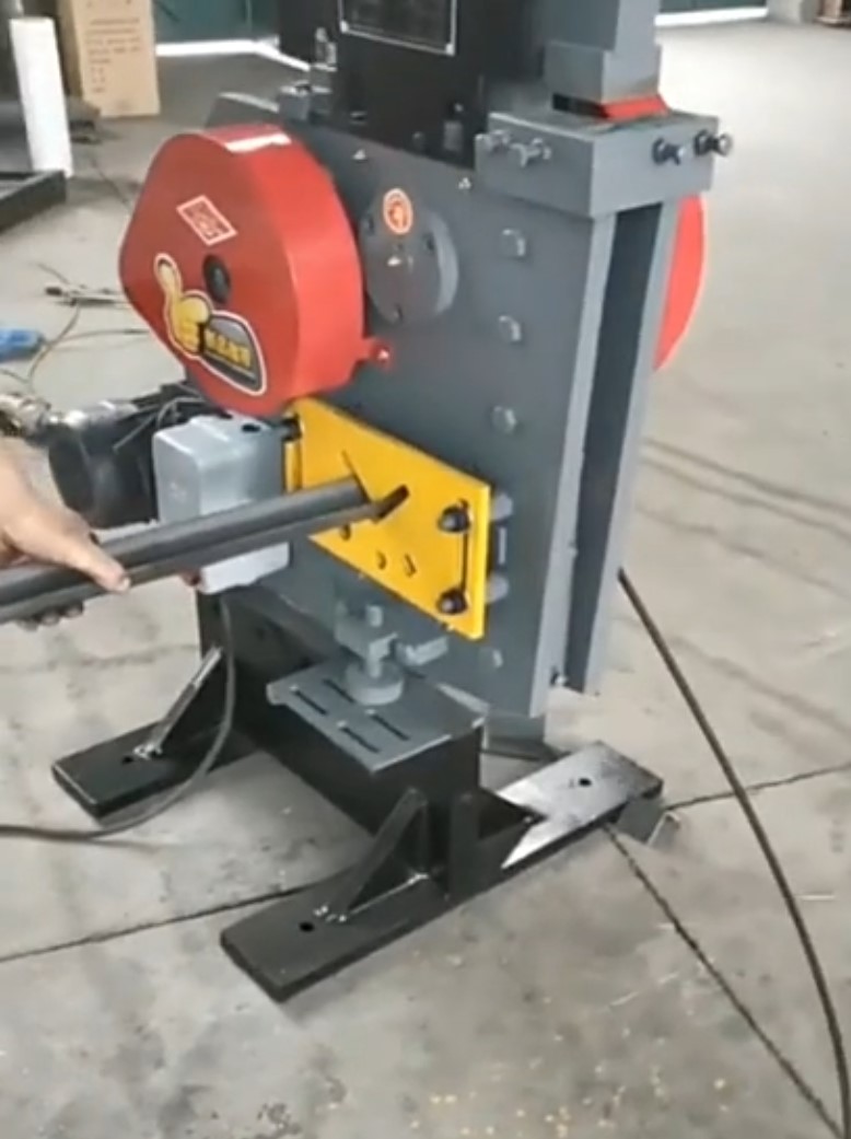 Angle Notch MACHINE