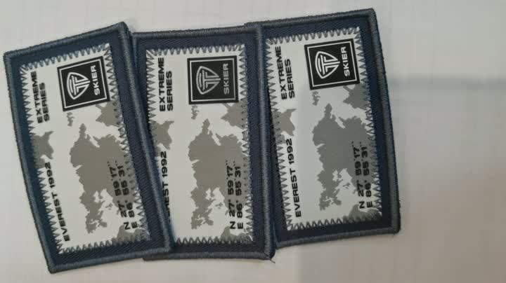 Nášivka s výšivkou