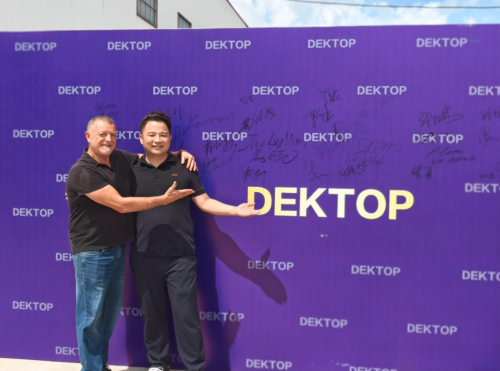 DEKTOP SURFACE Marea deschidere a depozitului