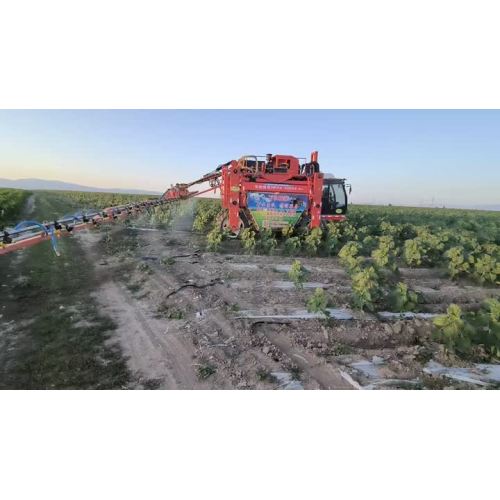 Operation video of self-propelled sprayer