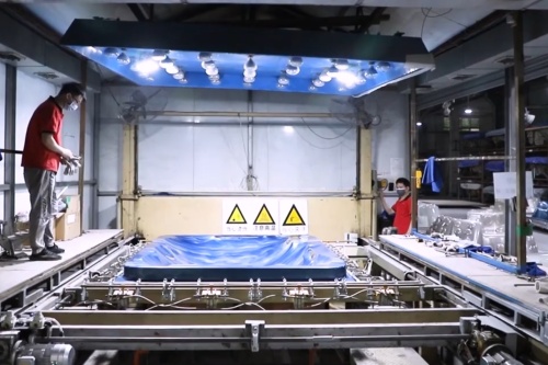 Thuaj jo rrjedhjeve dhe zbehjes: Përkushtimi për cilësinë pas zgjedhjes së Aquaspring të Aristech Acrylic amerikan