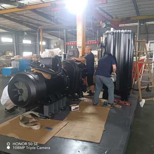 Why The Screw Air Compressor head rotor is rusty？