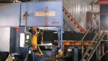 vertical moulding line