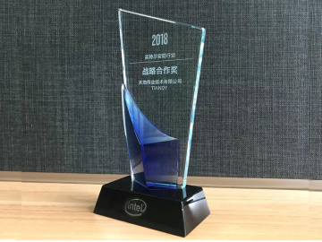 Tiandy выиграл премию Intel Security Industry Strategic Strategic Partner Award