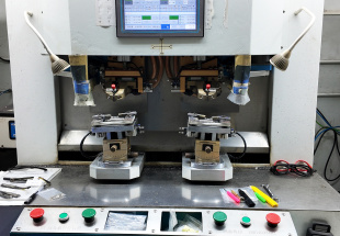 Dual-head CNC Hinge Riveting Machine