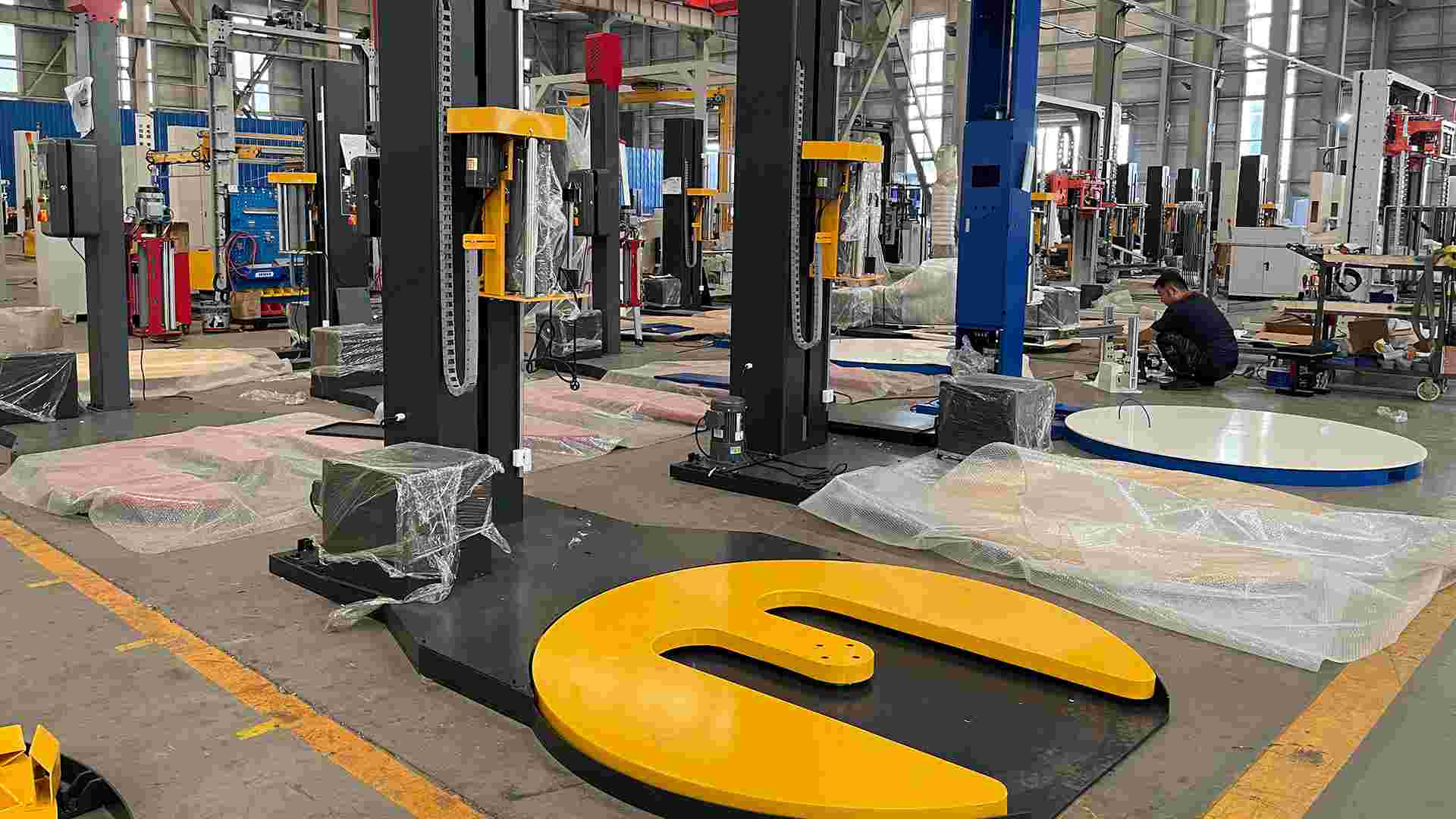 M-bottom pallet wrapping machines