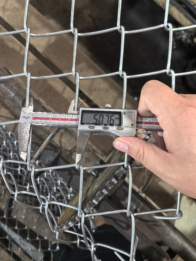 Malla de eslabones de cadena galvanizada de alta calidad.