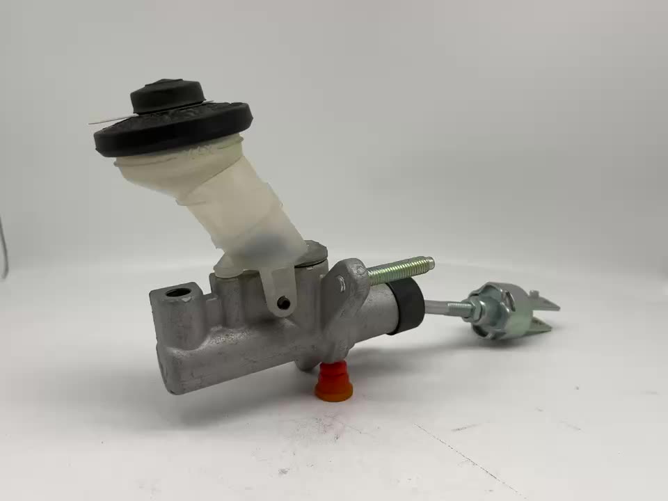 OEM 31410-12381 31410-12330 31410-12340 31410-12350 Master Cylinder for Toyota1