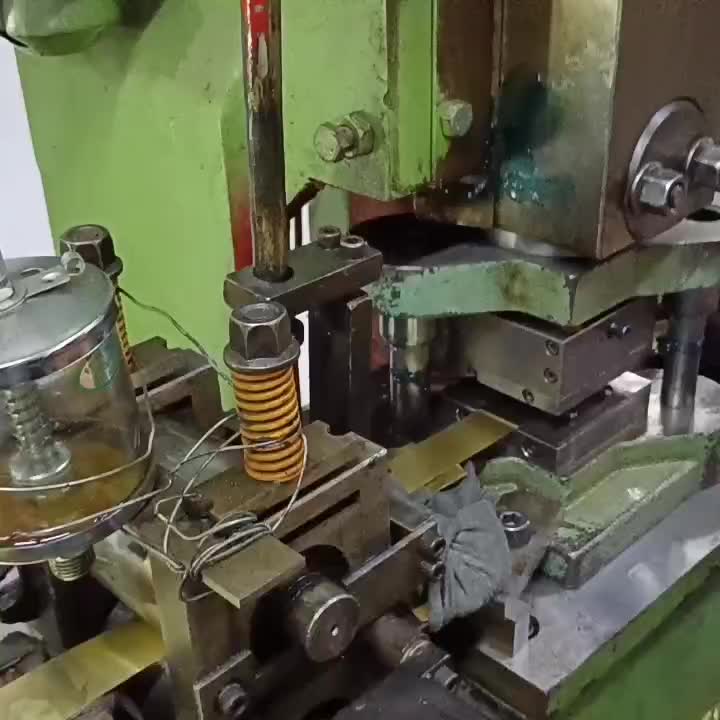 la producción de manos de reloj