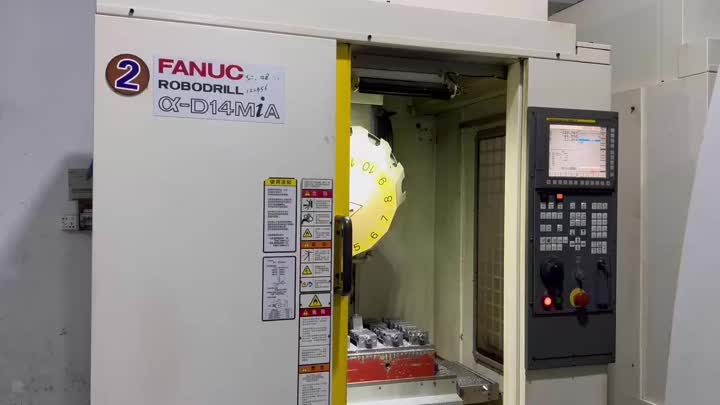 Centro de perforación y tapping Fanuc T5