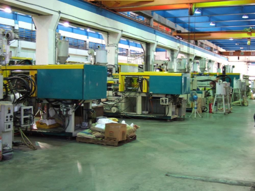 Inside Intertech's factory molding machines