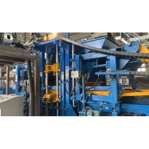 Máquina para fabricar ladrillos completamente automática QT15 en acción: más de 2000 bloques por hora