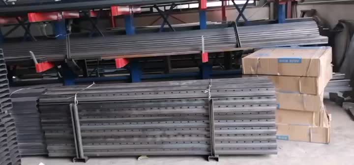 Produktion von Cantilever Racks