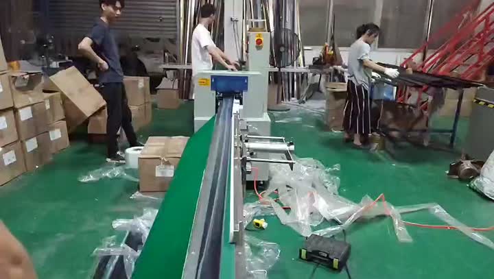 máquina de embalagem de fluxo para perfil de alumínio