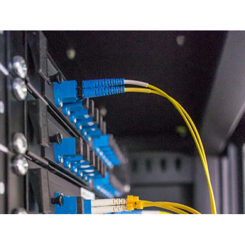 الابتكار في الحالة الصلبة والطلب على الطاقة المتجددة يدفعان إلى توسيع سوق الموصلات العالمية في عام 2026