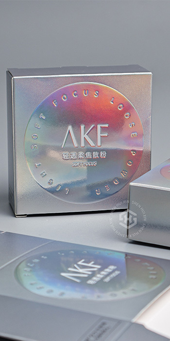 Упаковочная коробка из голографической бумаги: презентация бренда рассыпчатой ​​пудры и закрепляющей пудры