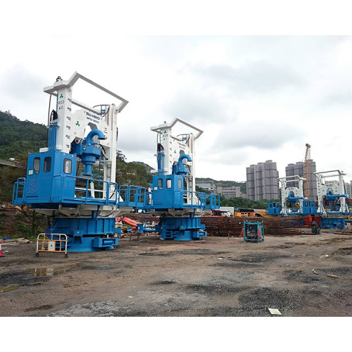 Bridge pile foundation construction equipment