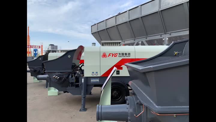 Transfert de machines à pompe en béton en béton