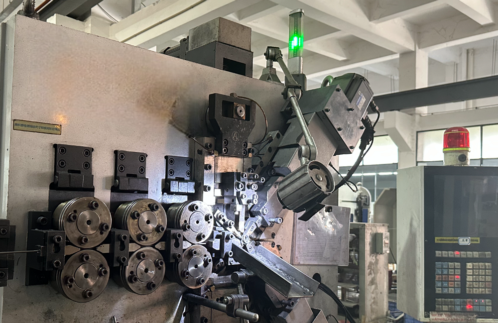 Large Spring Machine