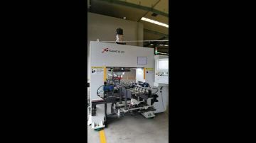 Automatic gear shaft straightening machine
