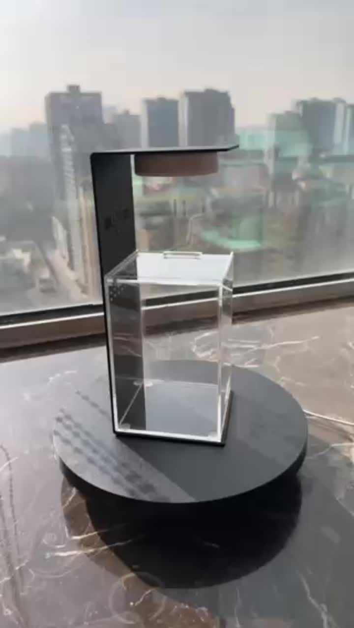 1015 cm de uma peça