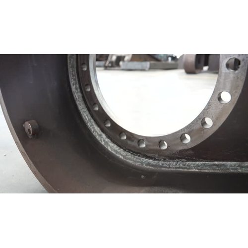 الإطار السفلي للحفارة C1429