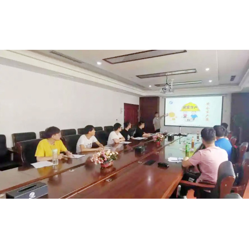 Dose Auto et Liaoning University of Technology Effectue une coopération diversifiée en entreprise scolaire