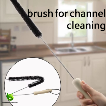 Cleaning brush