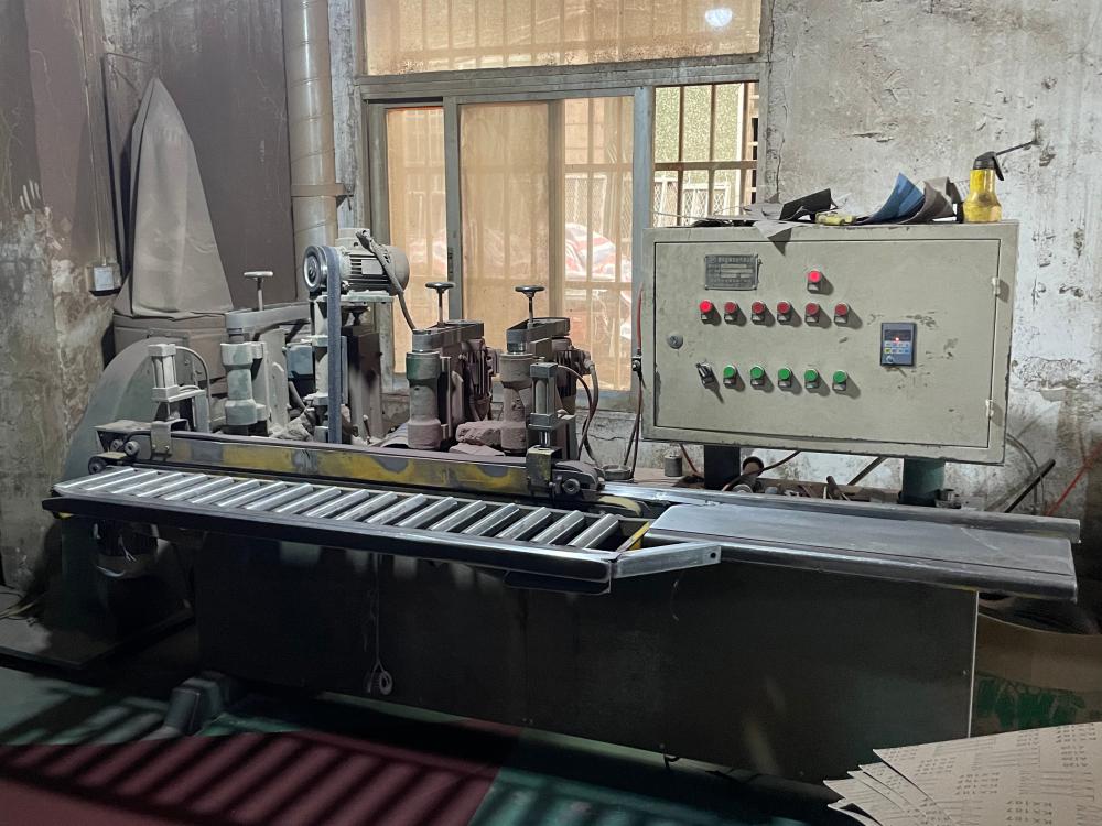 Edge Grinding Machine