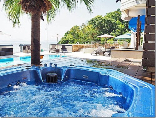 Poznáte štruktúru plášťa vírivky?