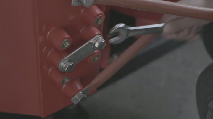 Dry-type transformer factory test