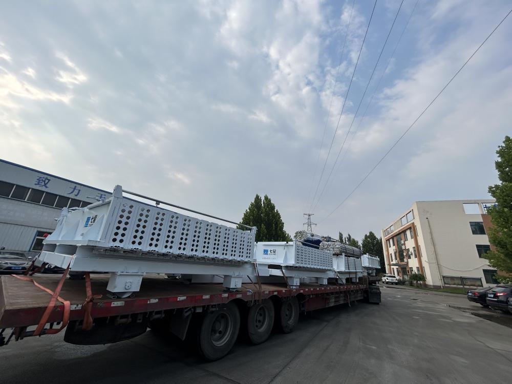 Shipment of wall panel equipment