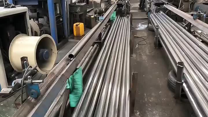 Stainless steel round tube