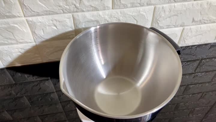 Baking bowl with pour spout FH-KTE31