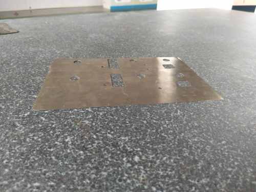 Caja niveladora de chapa de acero de 0,08 mm: Jiuzh logra una precisión ultraalta de 0,01 mm