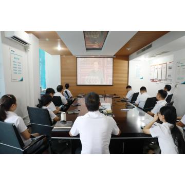 公司组织集中观摩阅兵，凝聚爱国情感，激发奋进力量