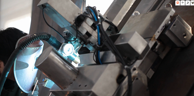 Magnetic Crawling Gas cutting robot