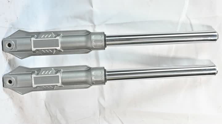 Amortecedor de choque de prata