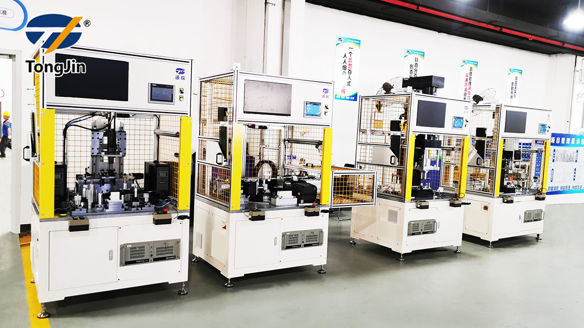 Аўтамабіль злева і правага пярэдняга кіравання зборкай рукі націск націскання машыны1