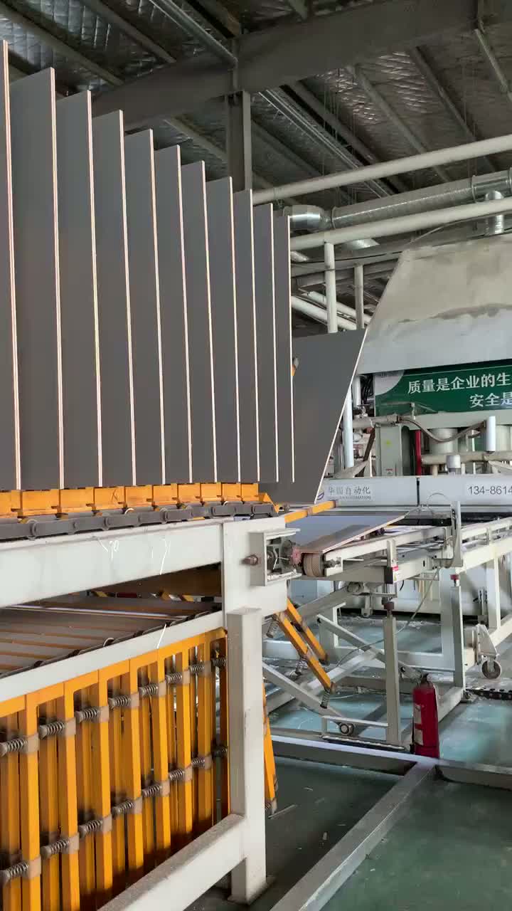 1220 * 2440 * 18 mm balta ir pilka UV melamino fanera namų / viešbučio baldams