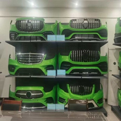 Injection mold for the bumper of a Mercedes-Benz car